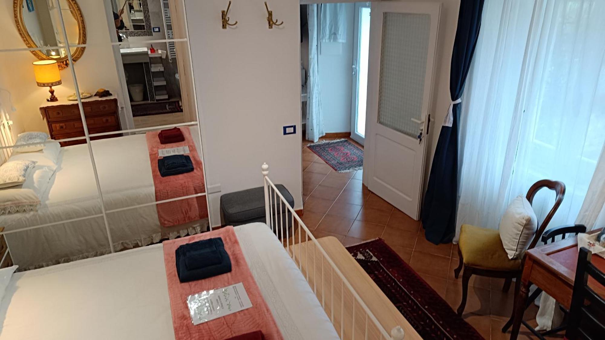 La Graziosa Dorata Lerici San Lorenzo Villa Indipendente 2 Persone Parcheggio Gratuito ليريسي المظهر الخارجي الصورة